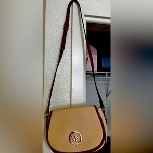 Micheal kors cross body